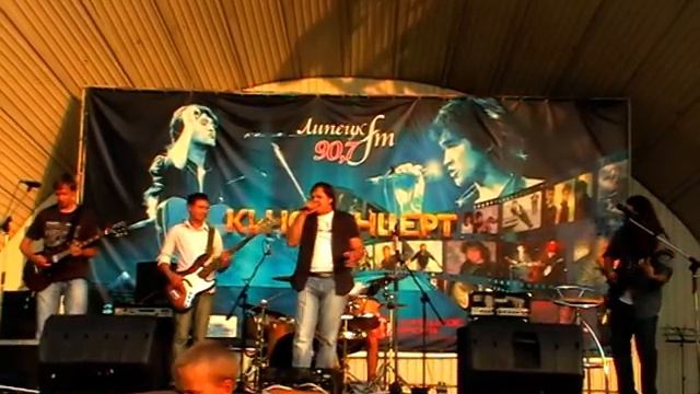 Я иду по улице (кавер-версия гр. "Кино") смотреть онлайн