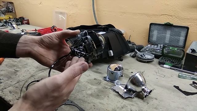 Тюнинг фар Audi S4 A4 B5 Часть 2, установка светодиодных Bi Led линз смотреть онлайн