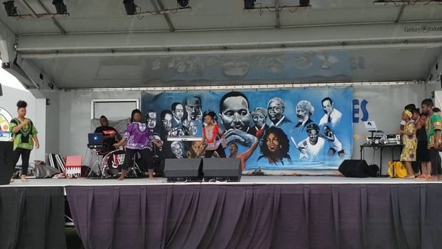 City of Lauderdale Lakes performance смотреть онлайн