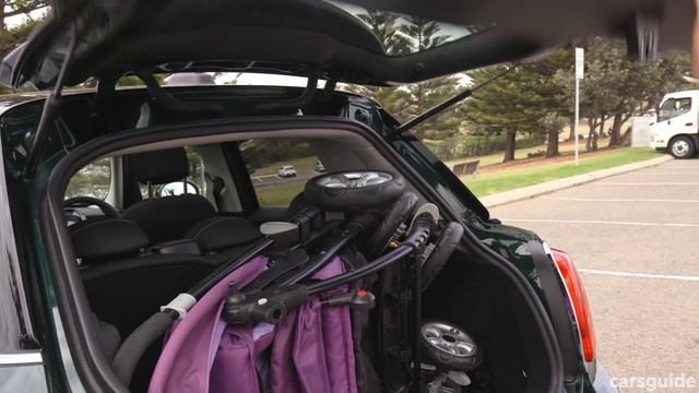 Mini Cooper 2019 review: 5-door смотреть онлайн