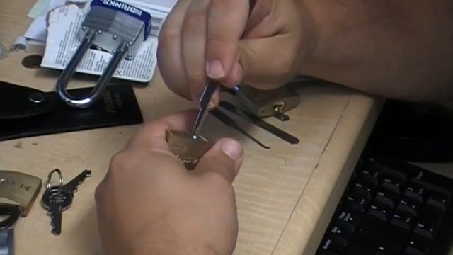 Masters V-Line #4140 Lock Pick Part 1 смотреть онлайн