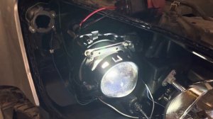 Разбор фар SsangYong Actyon, установка светодиодных линз MTF, восстановление стекол. До/ После