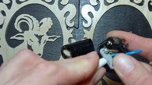 Как подключить провод к вилке. Фаза. Ноль. Земля. Три нюанса, которые все должны знать.