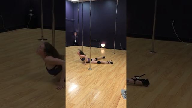 Floorwork and spin pole routine- Lil Darlin by ZZ Ward смотреть онлайн
