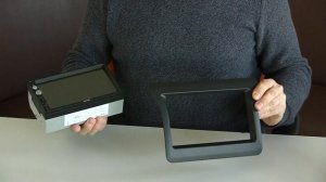 Переходные рамки для установки универсальных автомагнитол в штатное гнездо приборной панели.