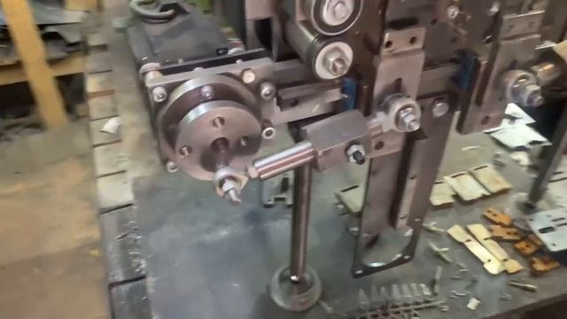 Универсальный станок рыболовных снастей.Universal machine for the production of fishing tackle смотреть онлайн