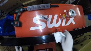 Подготовка новых горных лыж к первому катанию