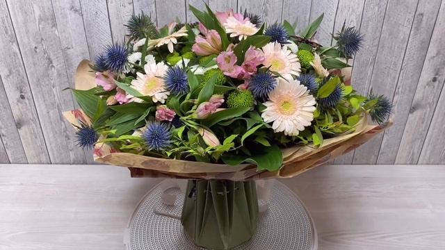 Букет с эрингиумом смотреть онлайн