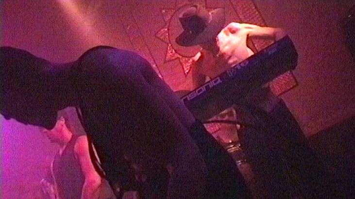 Rammstein - Kunsthaus Tacheles 02.07.1994 (FULL SHOW - Source Quality) смотреть онлайн