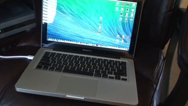 MacBook Pro/MacBook Air HDMI on your Flat Screen TV смотреть онлайн