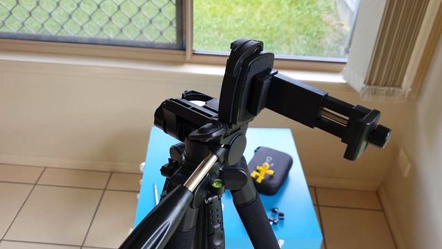 Neewer Tripod 56" (SAB234) video tripod - Best budget tripod for smooth panning videos смотреть онлайн