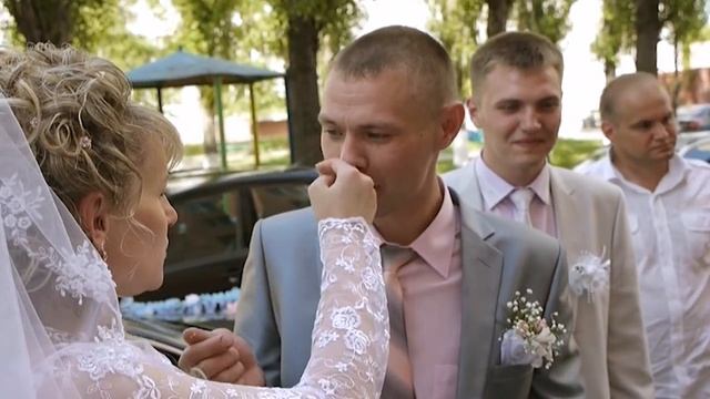 Как встречали жениха и невесту родители на пороге дома смотреть онлайн