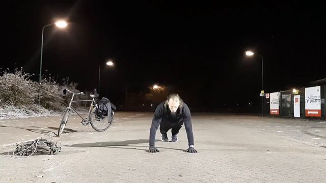 iron wolf december challenge 2021?day 22( jump rope, 6 count burpees, pushups) смотреть онлайн