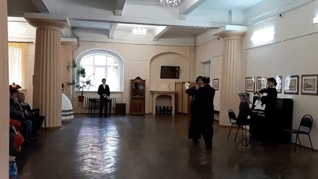 Castle walk - Cecil Macklin "Too much mustard" смотреть онлайн