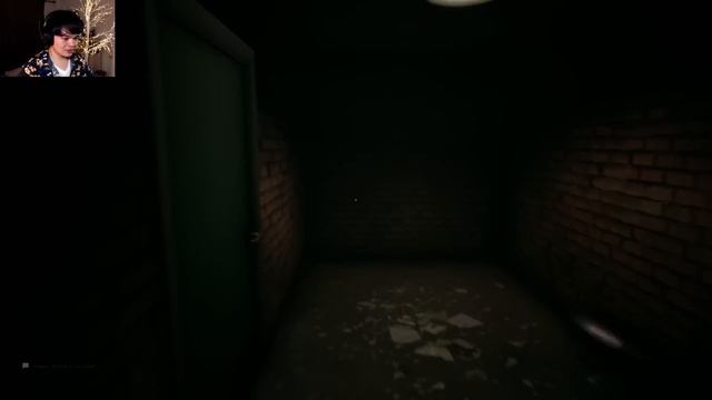 อาหารเที่ยงที่หลังห้อง | Escape the backroom @DrakiKona смотреть онлайн