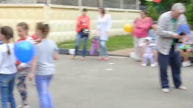 Дискотека для детей — Я учитель танцев ! и.. Всем Шоколада !!! смотреть онлайн
