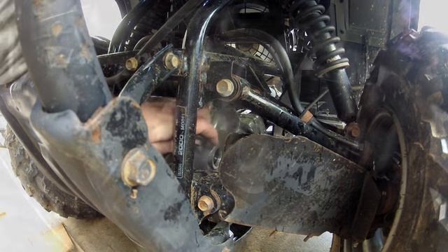 How To: Honda Rancher Front Differential Oil Change смотреть онлайн