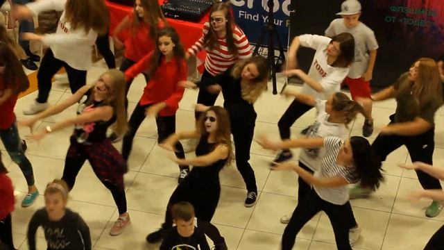 Тодес. РеутовПарк. Хэллоуин смотреть онлайн