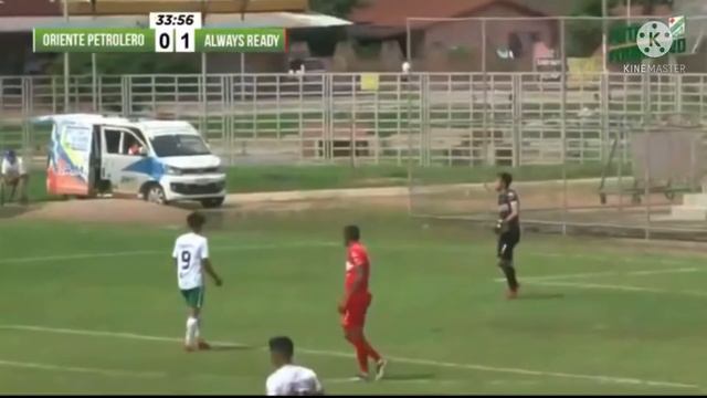 Lucas Salinas Zehl | 10/04/2001 | Arquero