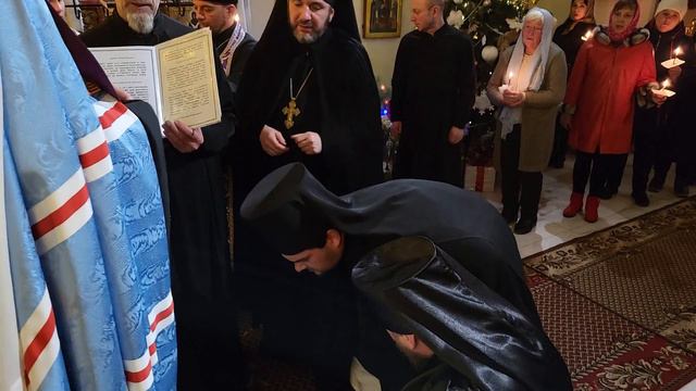 Монаший постриг в Храмі Серафима Саровського смотреть онлайн