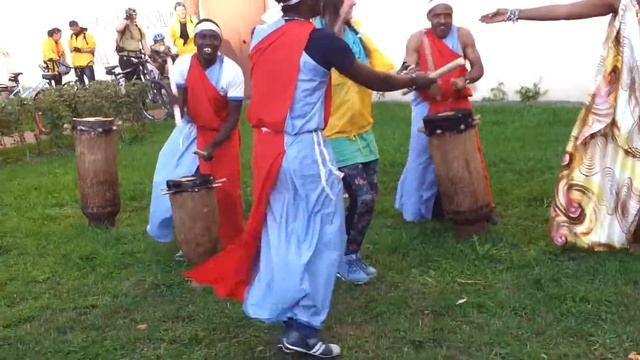 Велопарад «Джембе и вувузела» продолжение 2 смотреть онлайн