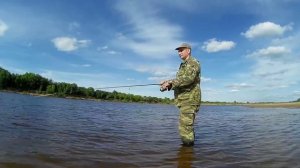 Ловля чехони на спиннинг микроджиг (на Awaruna Pontoon21) - Клип