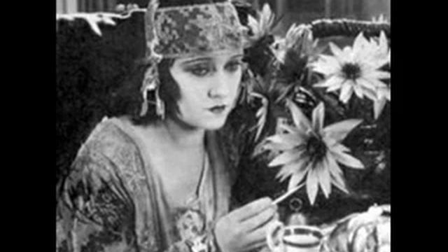 Carroll Gibbons & His Boyfriends - Black Coffee 1935 Marjorie Stedeford смотреть онлайн