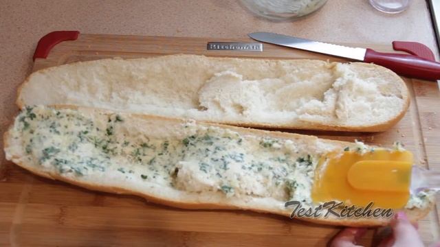 Чесночный багет с зеленью (BAGUETTE WITH GARLIC BUTTER) смотреть онлайн