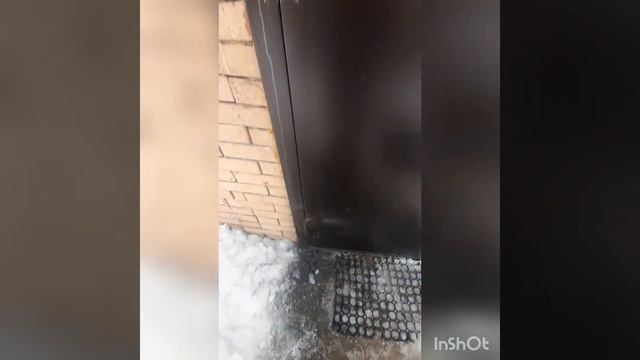 Ремонт петель на металлической двери из очень тонкого металла. Санкт Петербург. Тел 942-84-31 смотреть онлайн