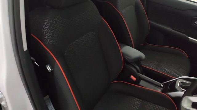 Daihatsu Rocky, 2020, 1.0 CVT смотреть онлайн