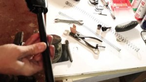 Как правильно снять возвратную пружину затвора и пружину магазина в Бенелли Комфорт