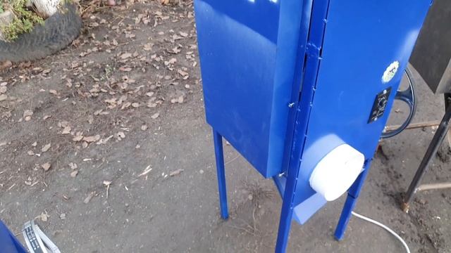 Дробилка головок часнику на зубки або лущілка часнику на зубочки для посадки. смотреть онлайн