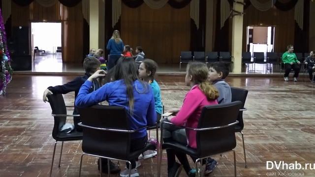 Новогодние каникулы в Доме Молодежи смотреть онлайн