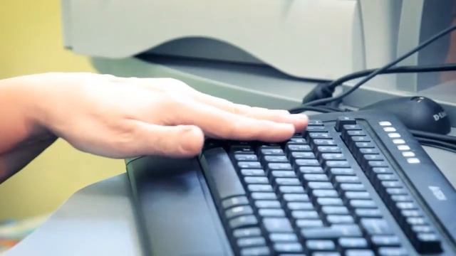 Клип от сотрудниц event-агентства Krona на песню Афродиты "Валера" смотреть онлайн