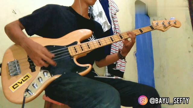 Critical acclaim - Avenged sevenfold (Bass cover By @Bayu_Sefty) смотреть онлайн
