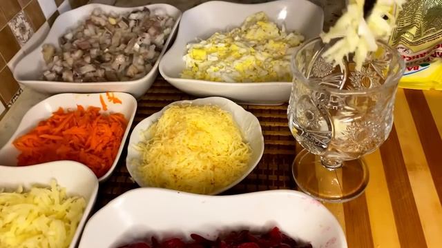 Салатик на новогодний стол ??☺️превзошла саму себя ?vlog @roksi6564 ??