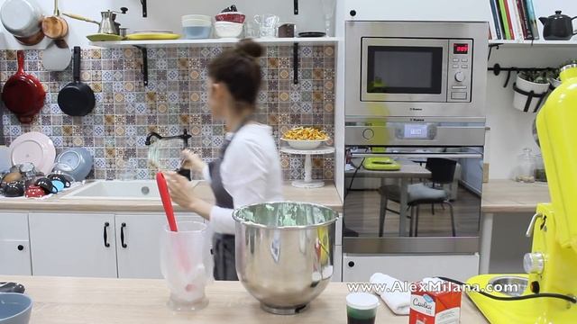 Бисквитный Торт МЕГА ШОКОЛАДНЫЙ и МЯТНЫЙ / Chocolate Mint Cake смотреть онлайн