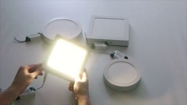 Новинка!!! Світлодіодні стельові світильники Delux CFQ та Delux CFR смотреть онлайн