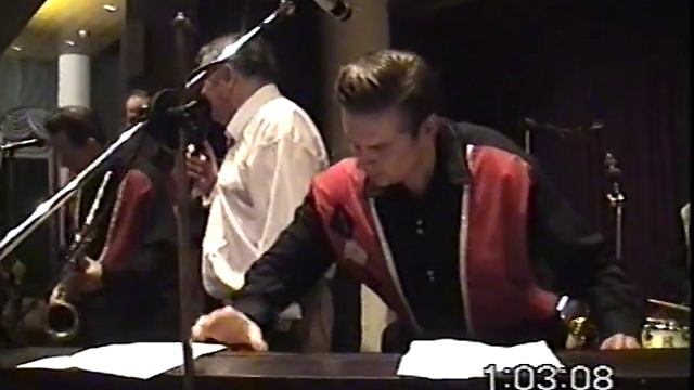 Wee Willie Harris With The Silver Bullets 14.11.1998 in Finland Part 2 смотреть онлайн