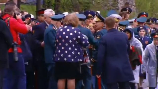 Парад в Москве с призиденти Россия и Таджикистан смотреть онлайн