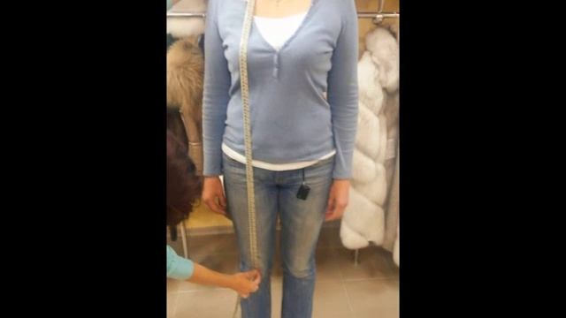 Видеоролик о том, как правильно снимать мерки для пошива шубы или куртки смотреть онлайн