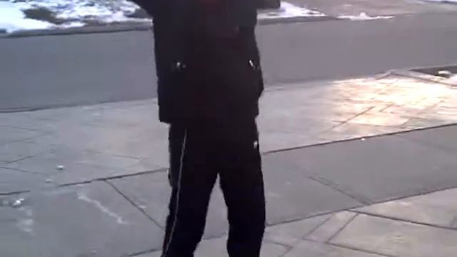 crazy kid dancing to never смотреть онлайн