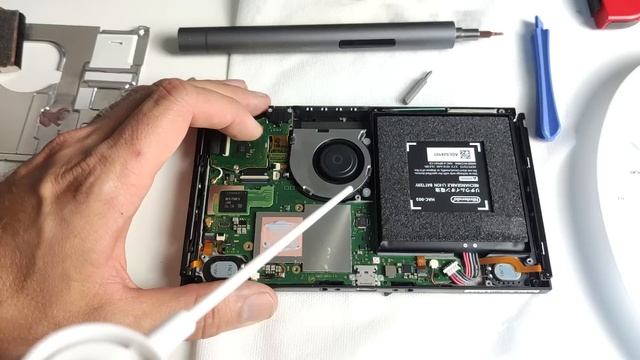 TUTO DÉMONTER NETTOYER SA NINTENDO SWITCH ! смотреть онлайн