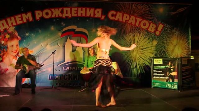 Барабаны и восток от Академии Танца смотреть онлайн