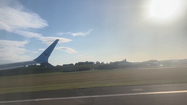 Birmingham To Mahon on a TUI 737 MAX 8 смотреть онлайн