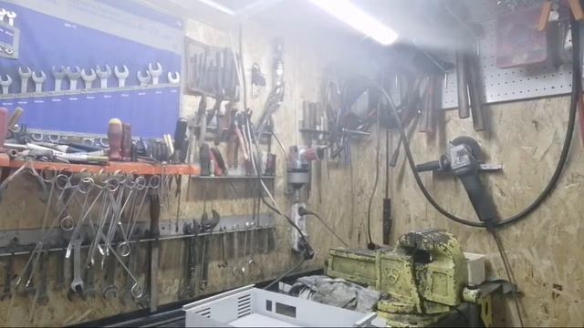 Из Гаража смотреть онлайн