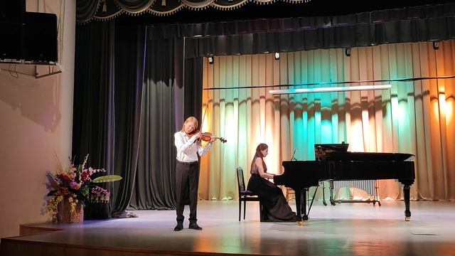 Отчетный концерт струнного отделения Царскосельской гимназии искусств им Ахматовой. 23 марта 2023. смотреть онлайн