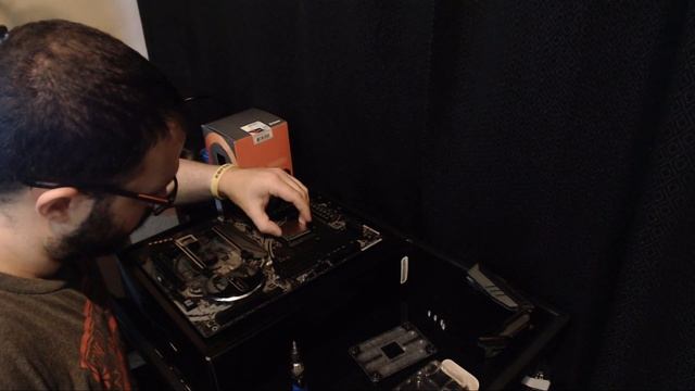 Desk PC Vlog: Motherboard Monoblock смотреть онлайн