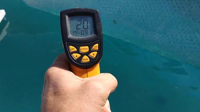 Теплая и прозрачная вода в бассейне. Месяц спустя.