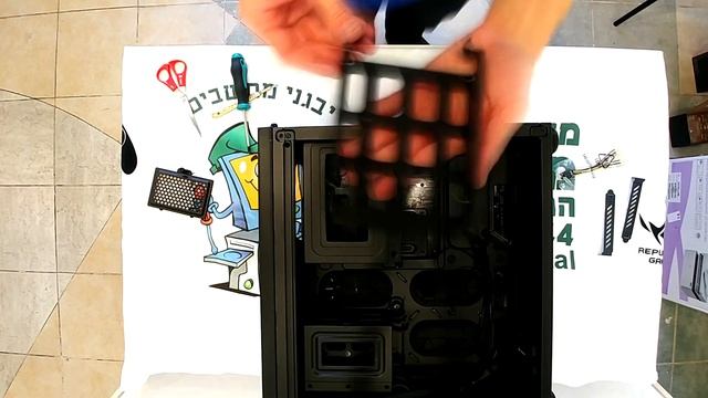 Mid-Range Gaming PC Assembly смотреть онлайн